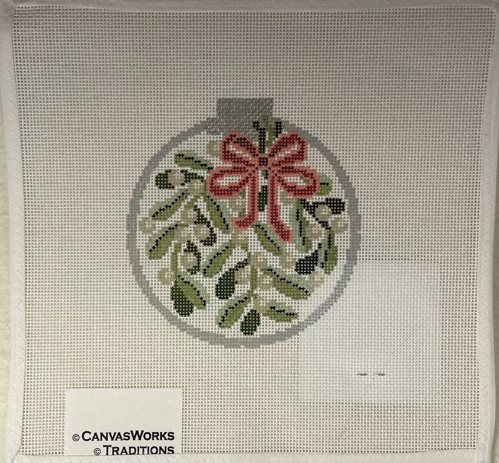 * CanvasWorks CO33B Mistletoe ornament - White